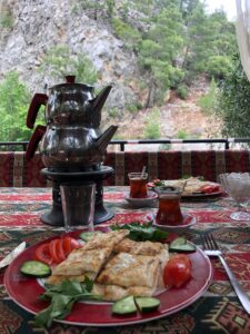 Turgi Galerii Tiina Varatalu 64 225x300