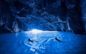 Turgi Galerii Tiina Varatalu 80 300x187