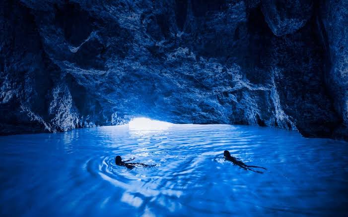 Turgi Galerii Tiina Varatalu 80