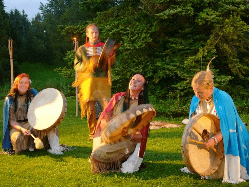 indiaanietendus Indiaanietendus